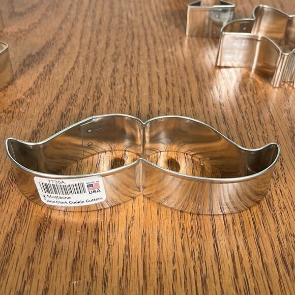 Ann Clark 5 Cookie Cutters -football mason jar fleur de lis martini mustache euc - Picture 4 of 6